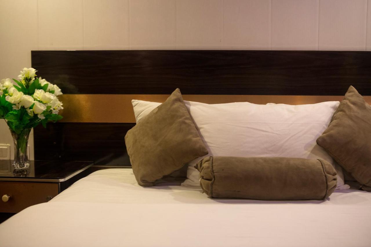 Hotel Marco Polo 라호르 외부 사진